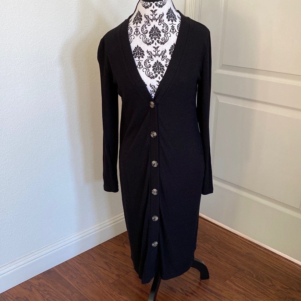 Woman’s Loft brand long sleeves button up dress